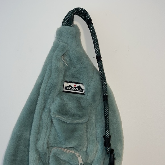 Kavu Rope Fuzzy Sling Bag - Picture 2 of 7